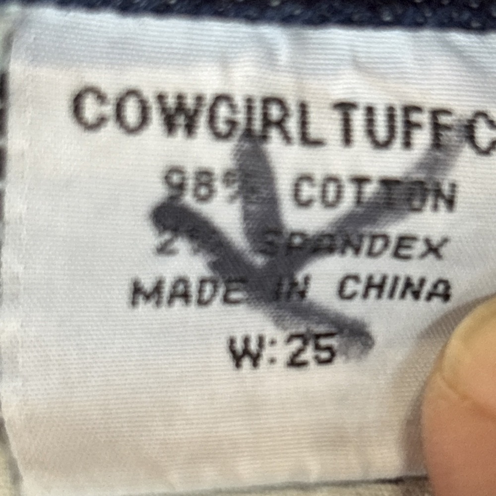 Cowgirl Tuff Cuffed Capri Distressed Jeans Flap Pocket Embroidered Women 25 - Picture 4 of 9